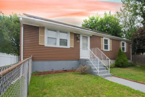 A to Z Realty - Listing Photos/Pictures vs Walk-Throughs